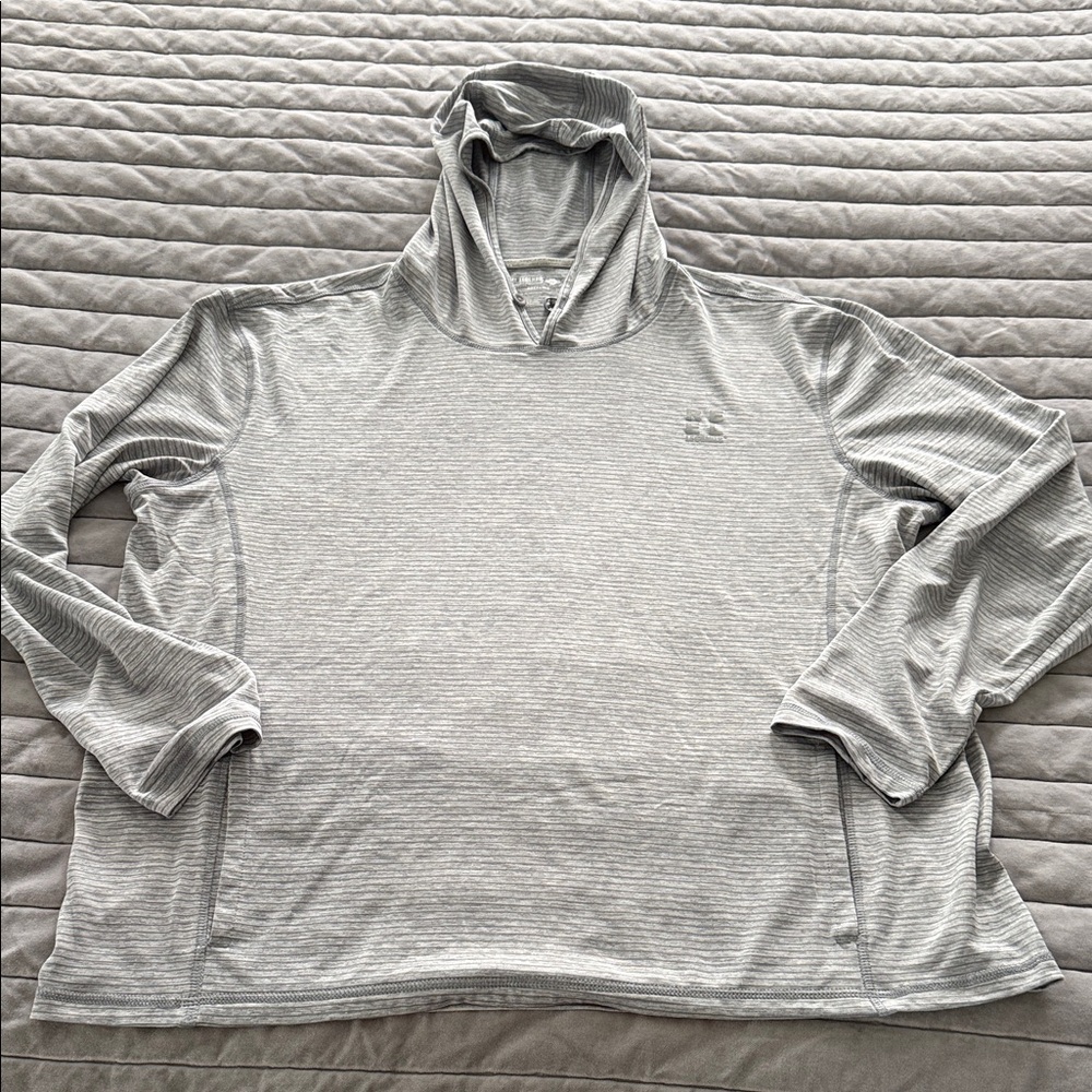 Reel Legends Light Gray Hooded Performance Fishing Top
